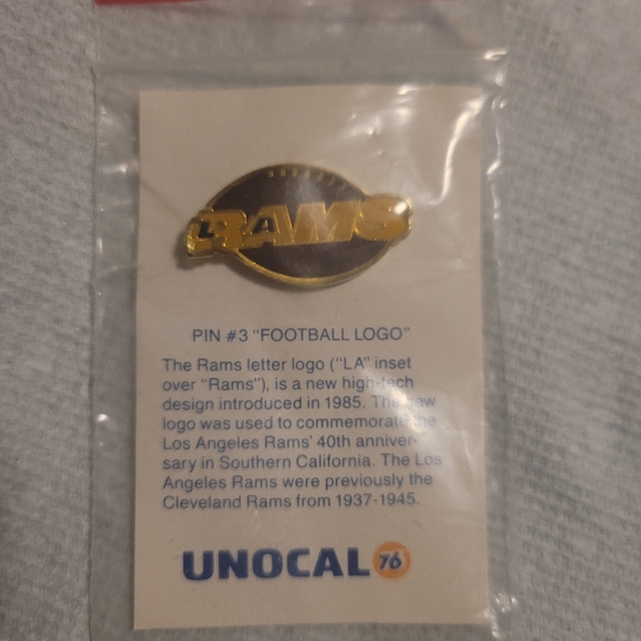 Unocal 76- LA Rams Pin - Picture 1 of 4
